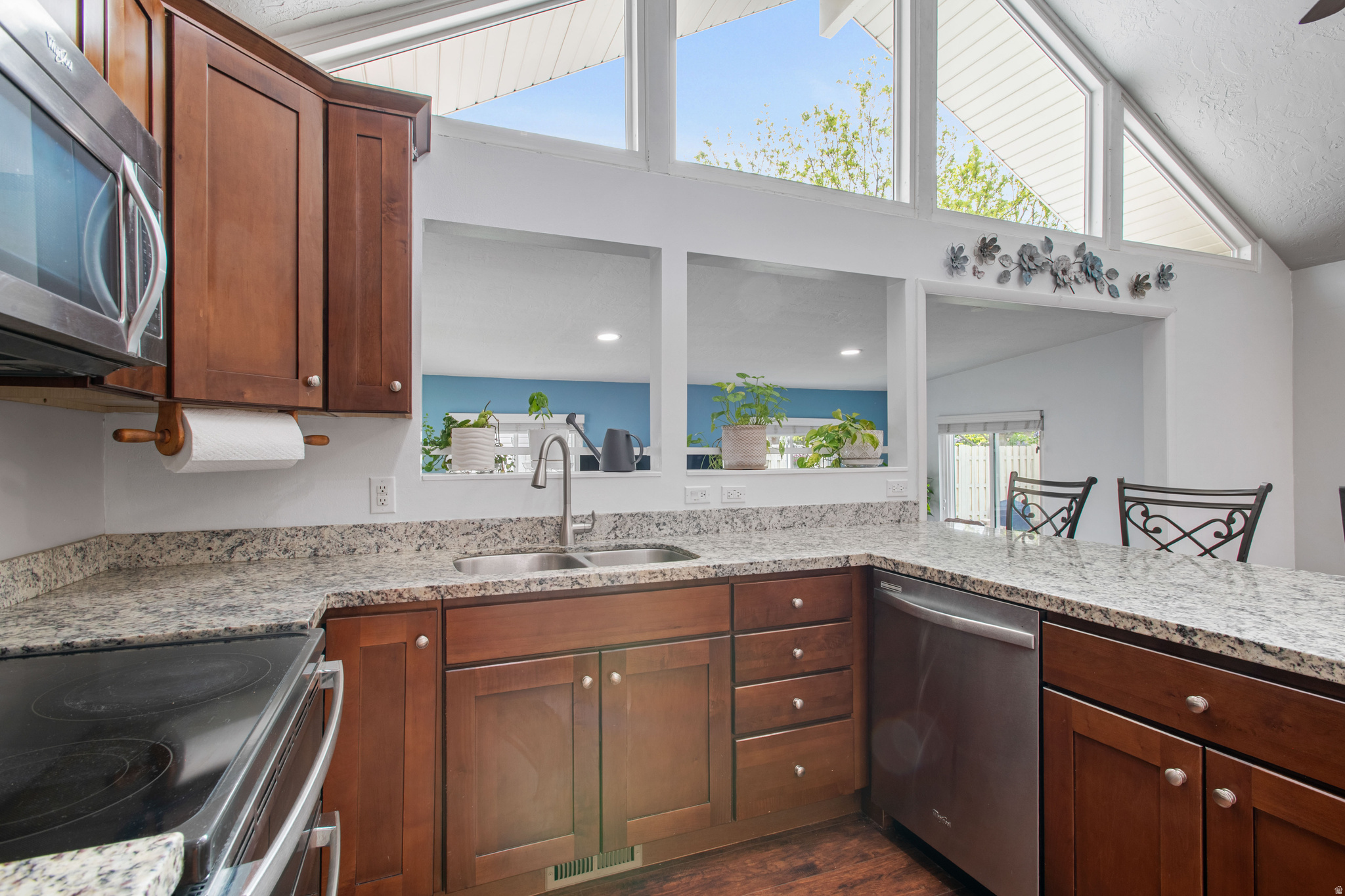 VALLEY VIEW #2 - Residential