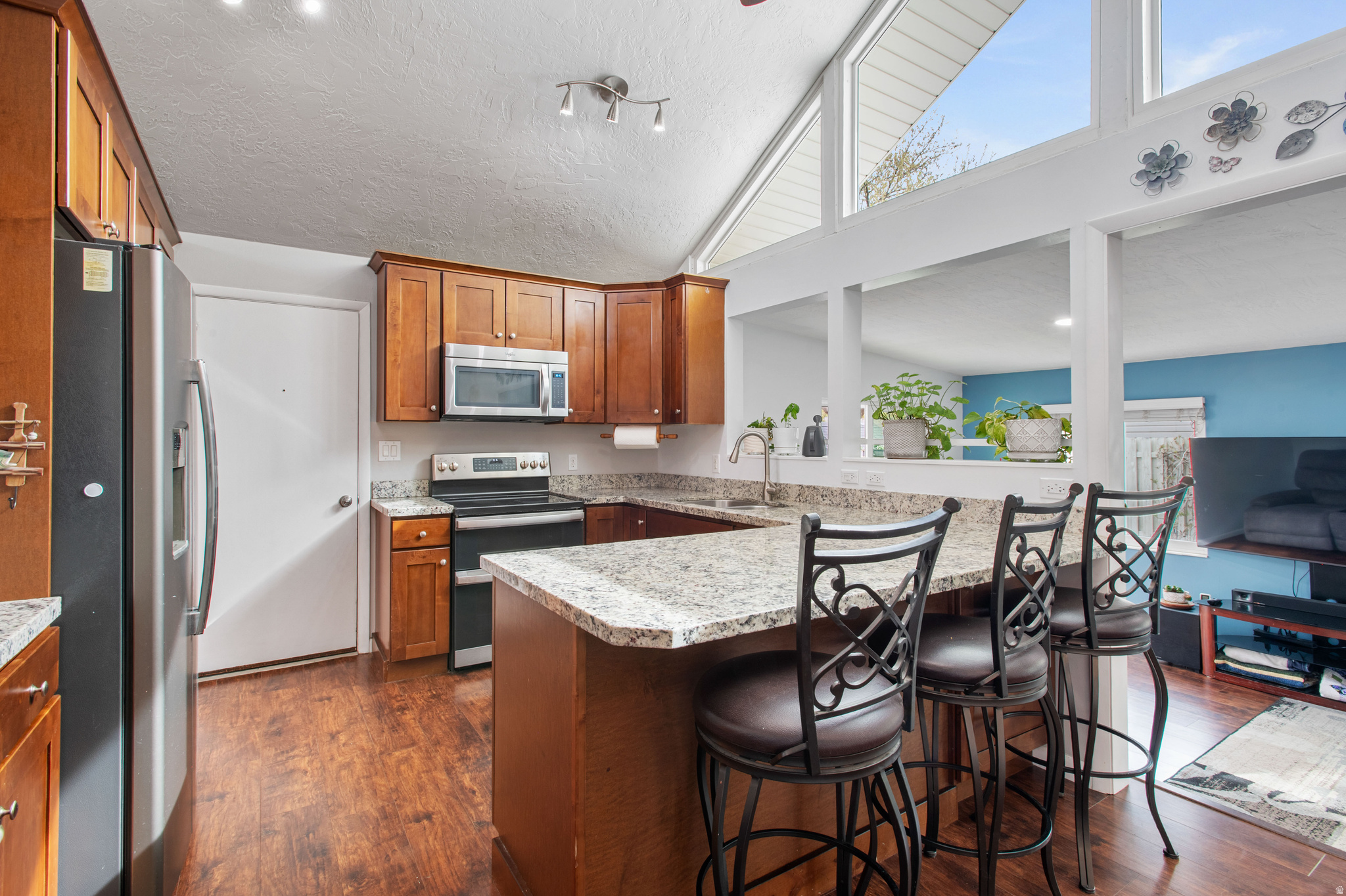 VALLEY VIEW #2 - Residential