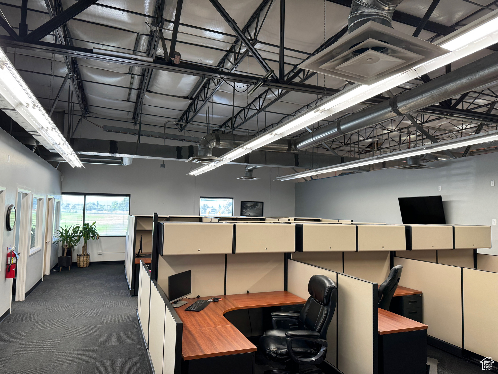 COPPER SPRINGS BUS PARK - Commercial Lease