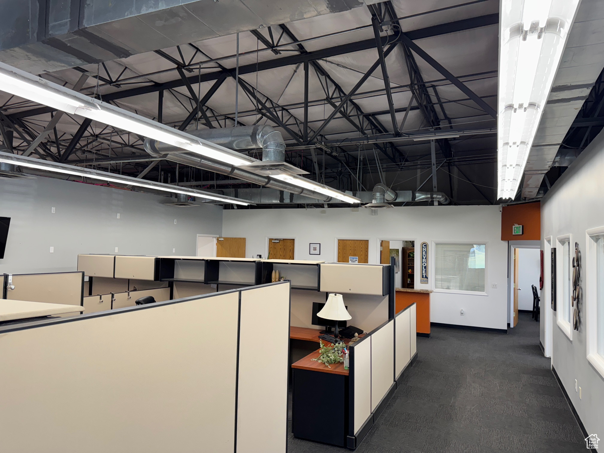 COPPER SPRINGS BUS PARK - Commercial Lease