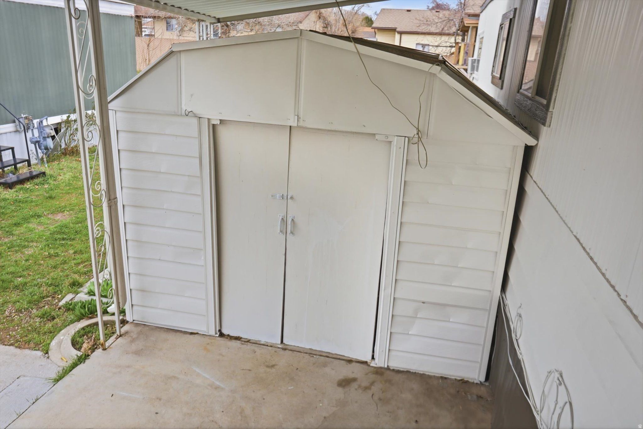 SUNDOWN MANUFACTURED HOME COMMUNITY - Residential