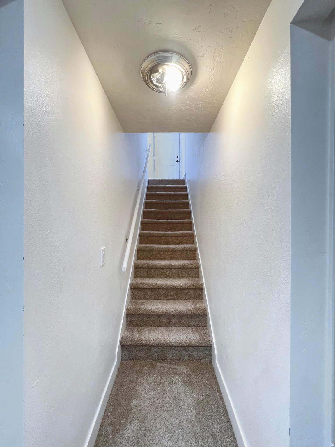 COUNTRY CREEK - Residential