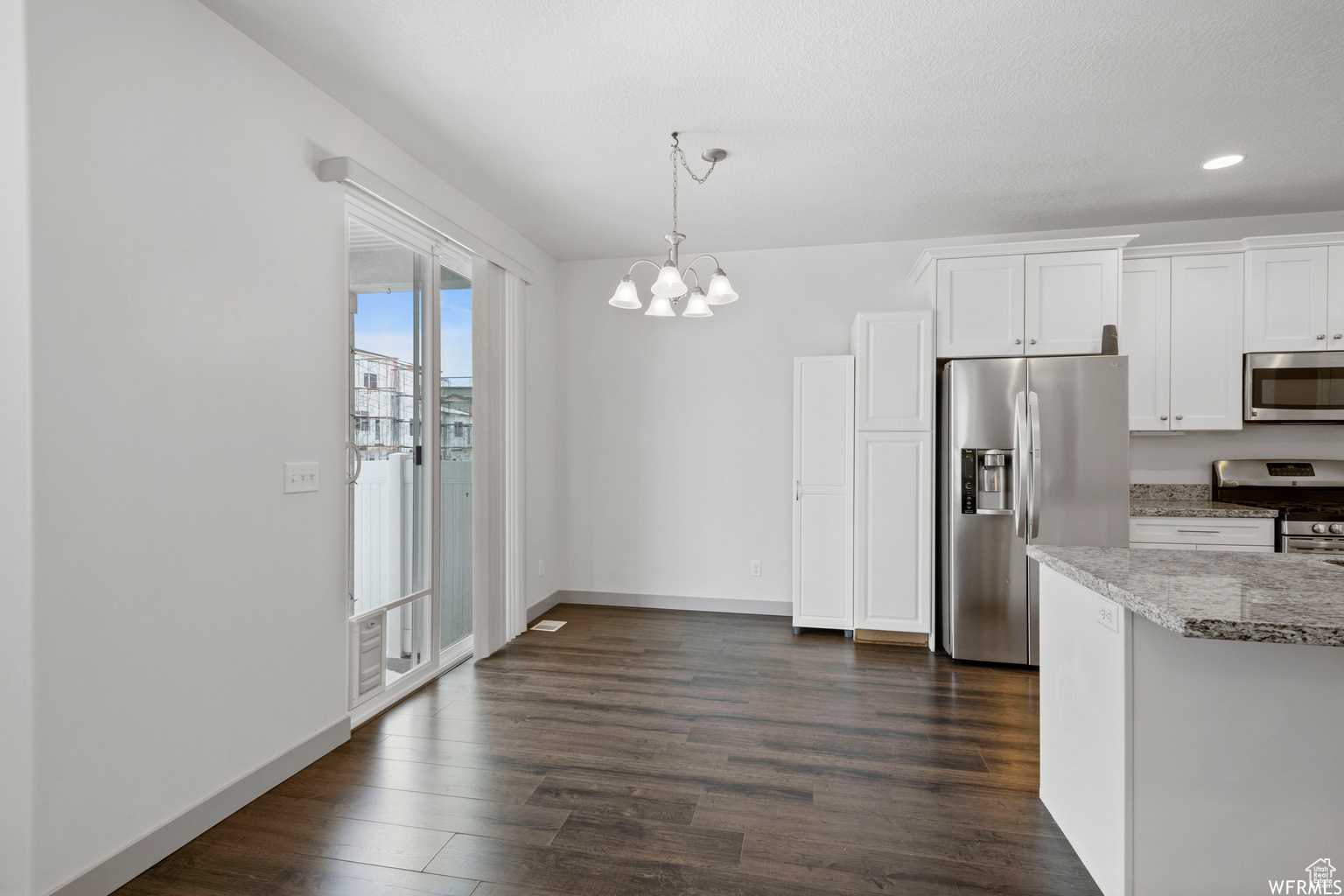 CREEKSIDE - Residential