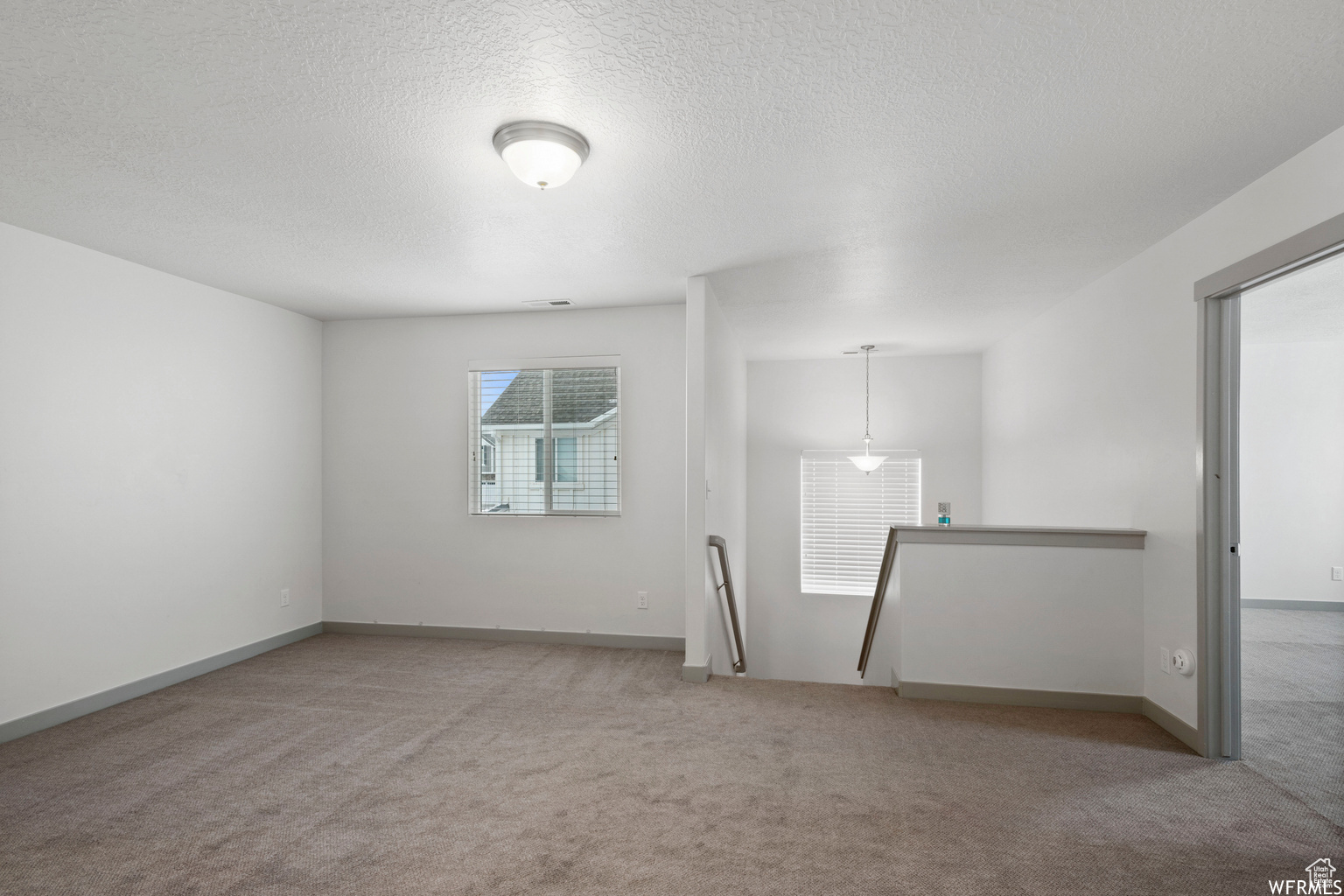 CREEKSIDE - Residential