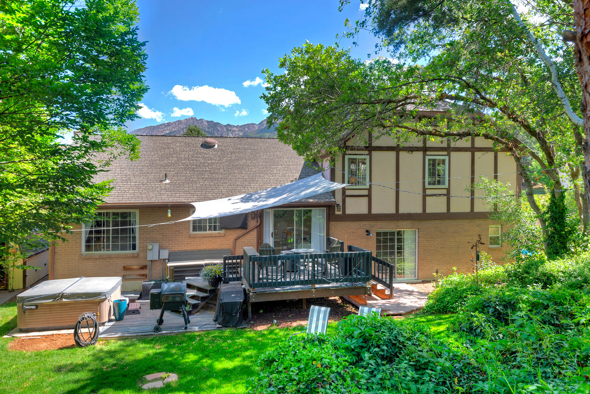 HILLSBOROUGH - Residential