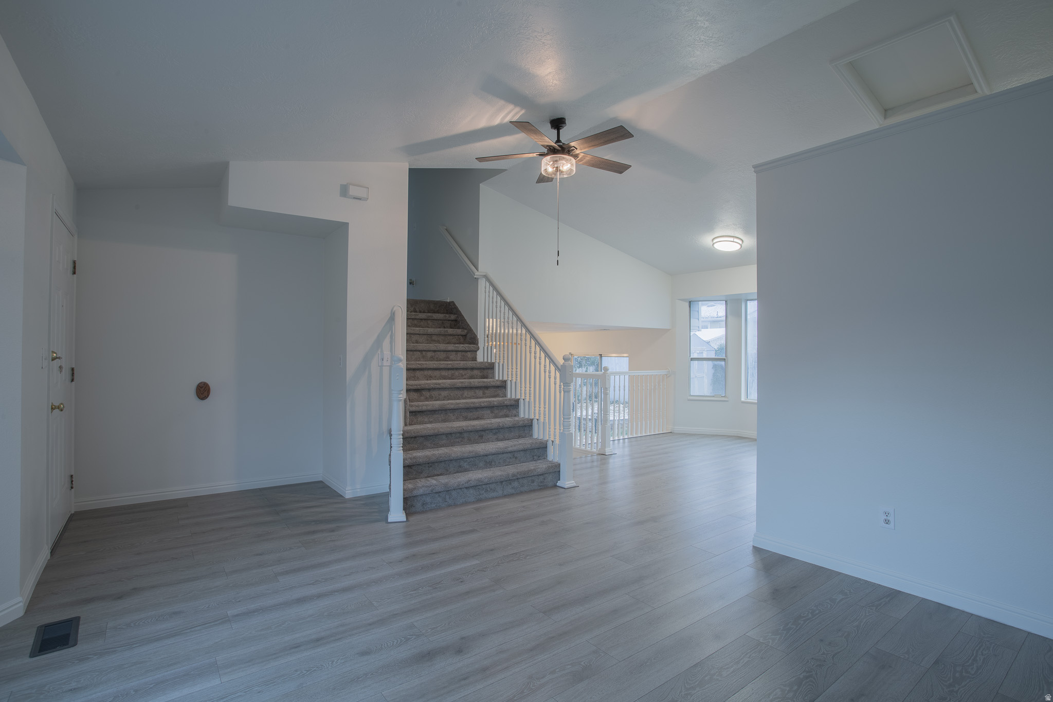 CAPE COD ESTATES - Residential