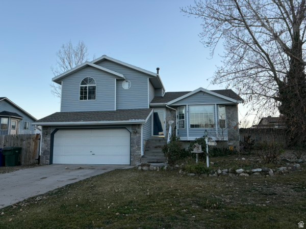 CAPE COD ESTATES - Residential