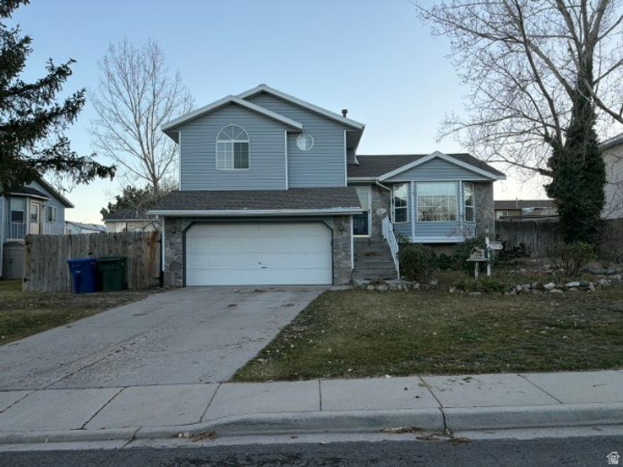 Cute multi-level home in quiet neighborhood. Newer furnace and AC unit in 2022. New carpet and some paint. Brightly lit rooms with vaulted ceilings on the main level. 3 bedrooms up, with Jack and Jill bath. Nice laminate flooring on kitchen/family room level. Fully fenced yard with large shed, paver patio, and firepit. New roof in 2021. Close to everything, schools, parks, shopping. Really a great home.  Call today for a personal tour.