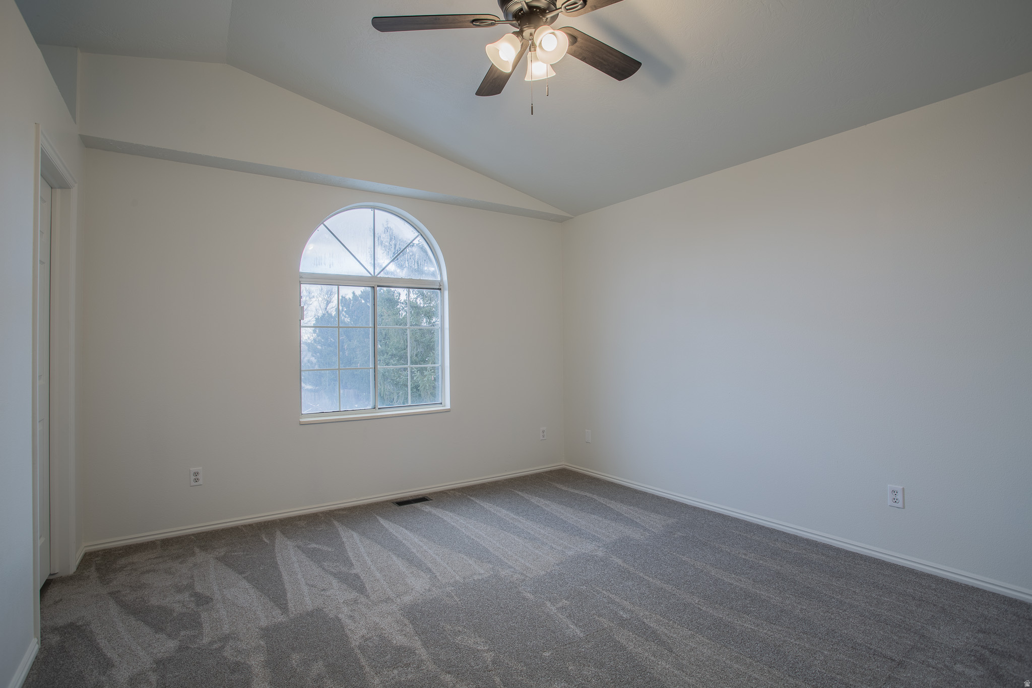 CAPE COD ESTATES - Residential