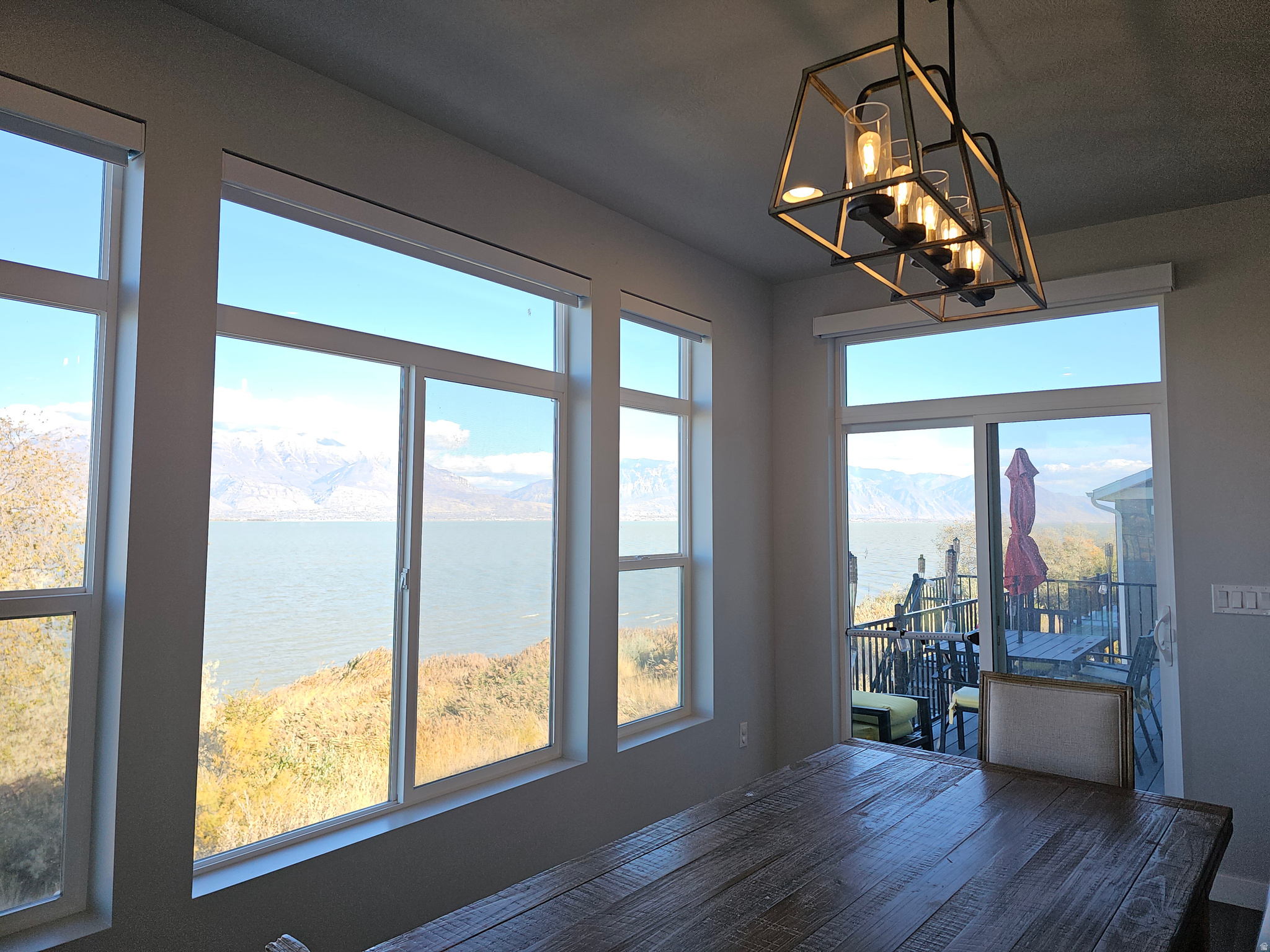 LAKESIDE - Residential