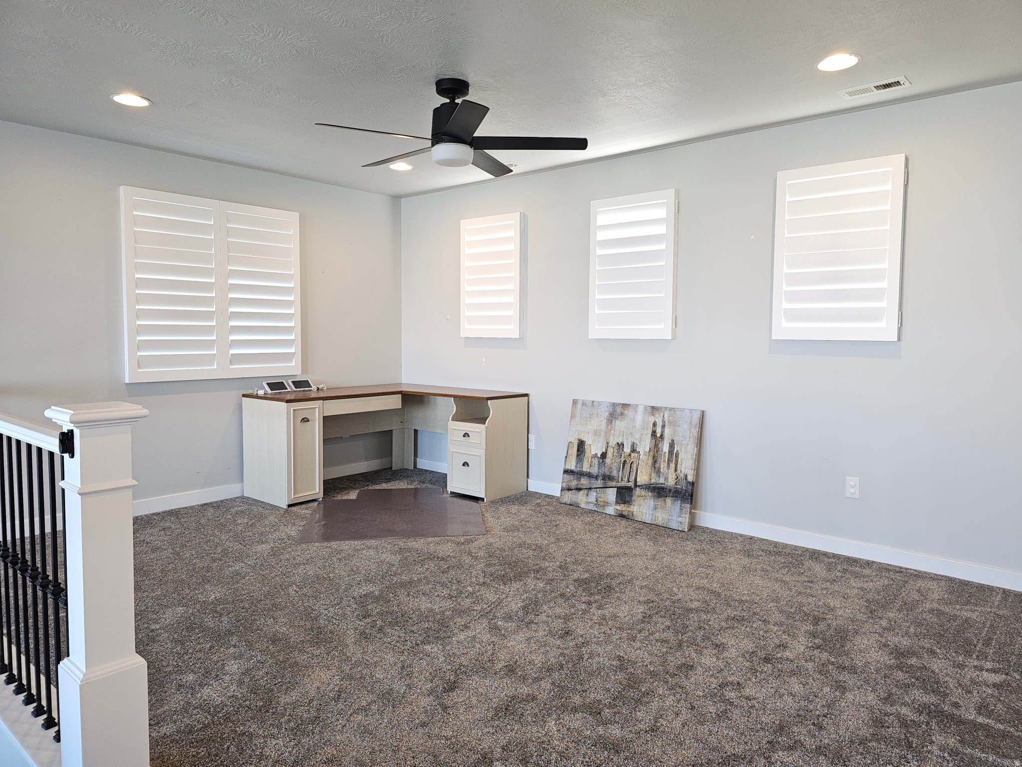 LAKESIDE - Residential