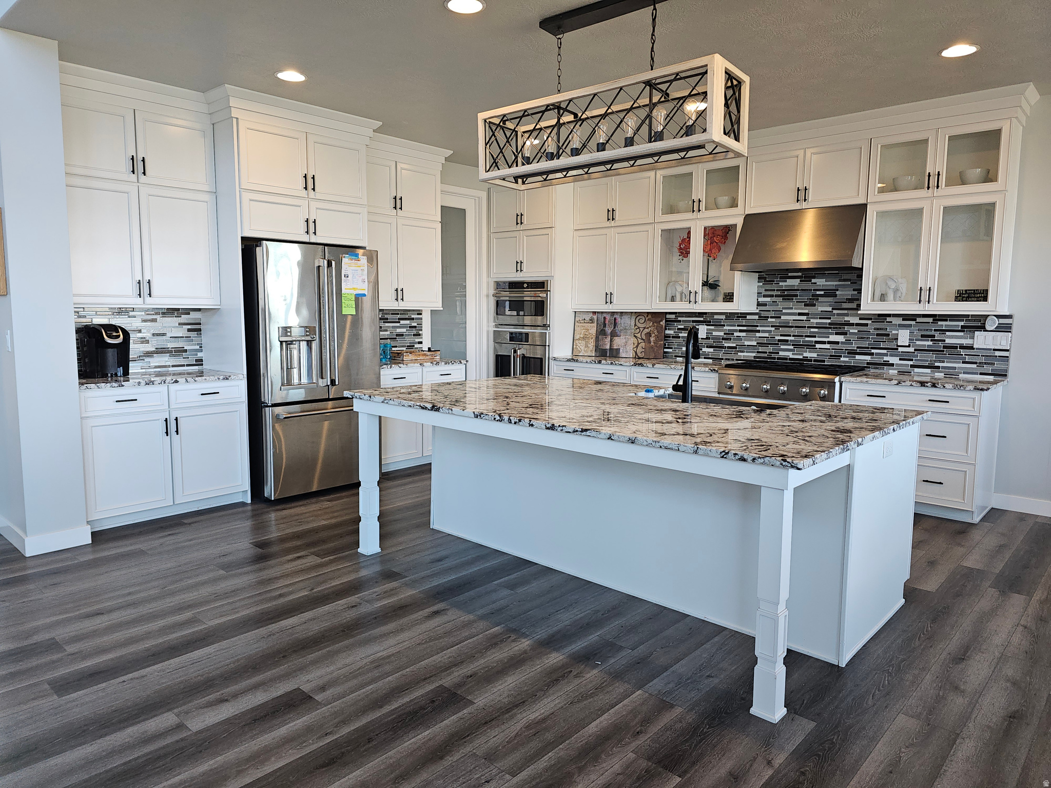 LAKESIDE - Residential