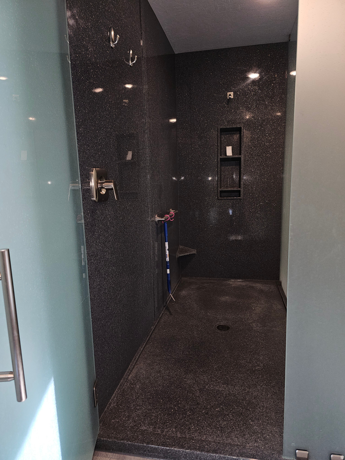 LAKESIDE - Residential