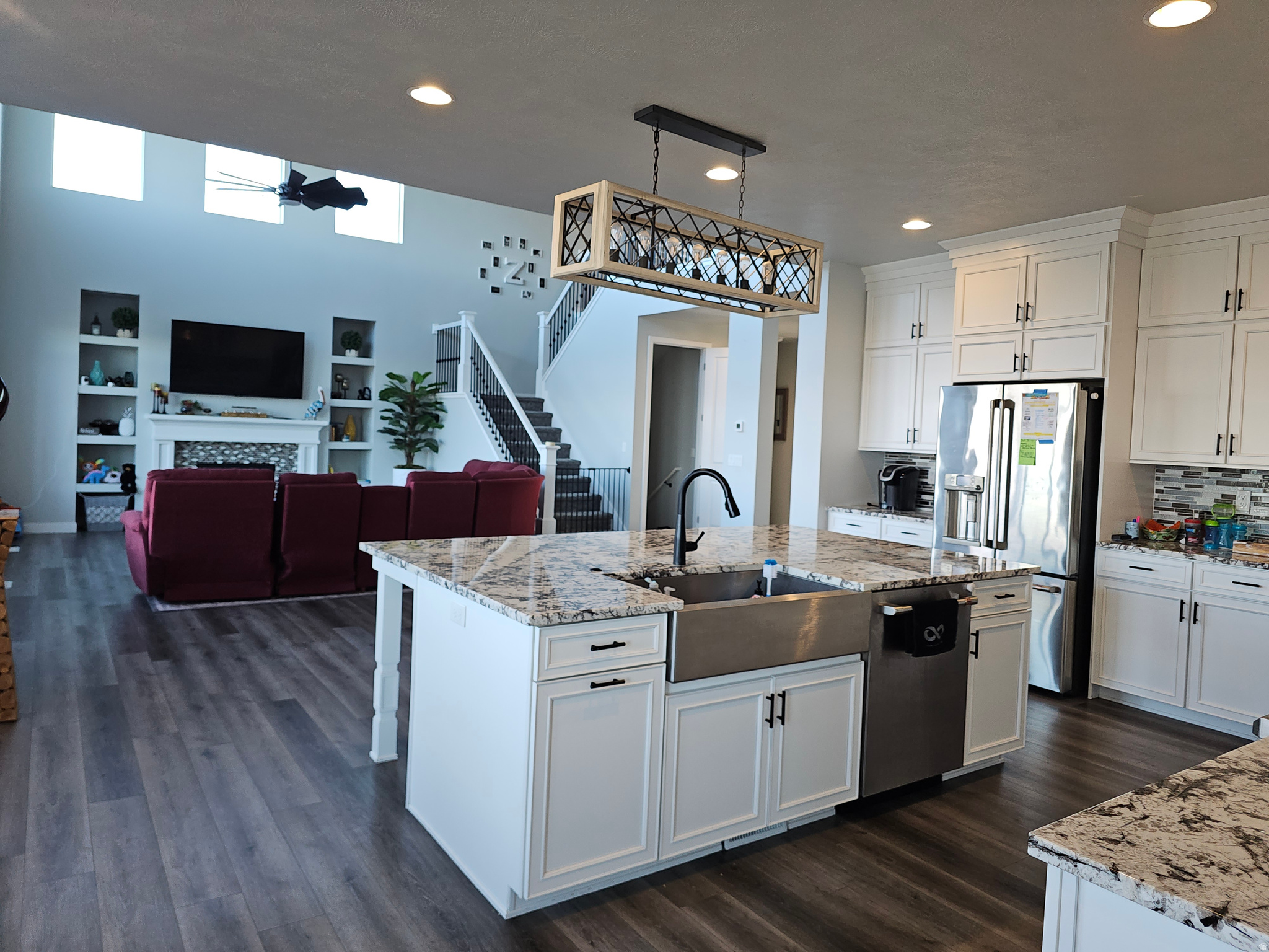 LAKESIDE - Residential