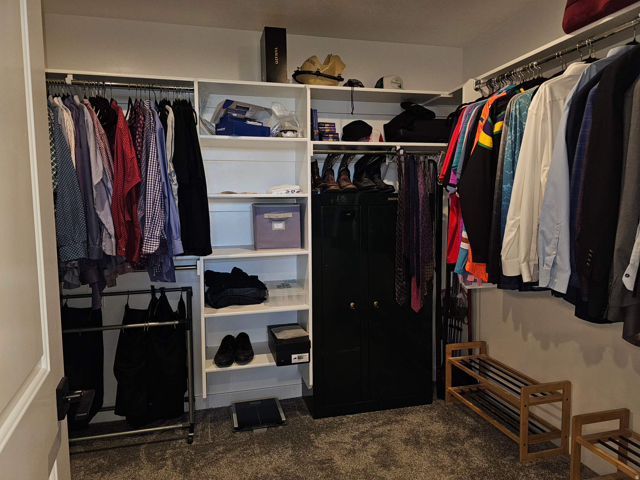 LAKESIDE - Residential