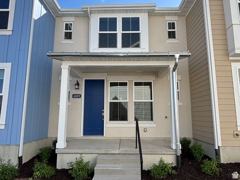 Photo of 6889 W SOUTH JORDAN PKWY, South Jordan, UT 84009 (MLS # 2113761)