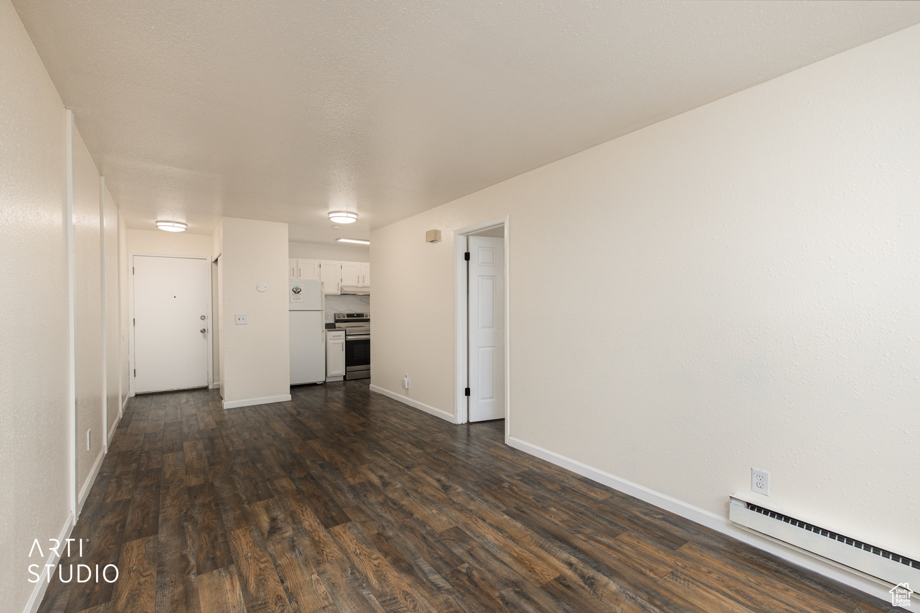 CEDAR POINTE - Residential