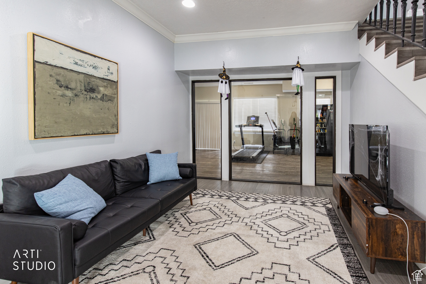 CEDAR POINTE - Residential