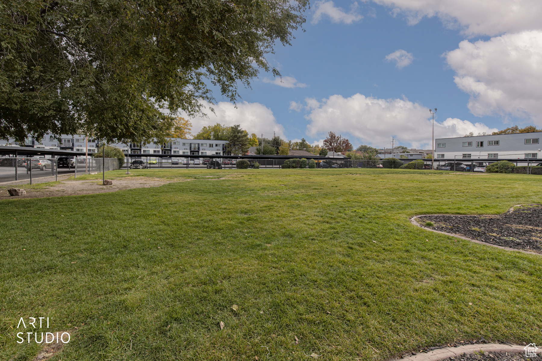 CEDAR POINTE - Residential