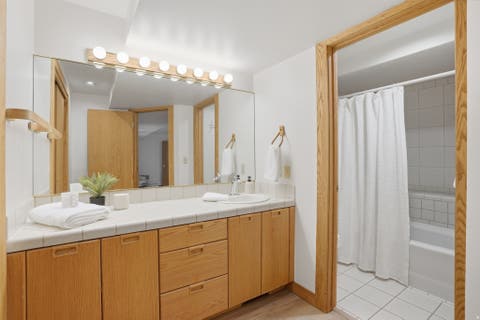 Tiny photo for 2352 S LAKELINE DR, Salt Lake City, UT 84109 (MLS # 2164785)