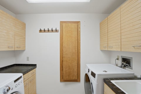 Tiny photo for 2352 S LAKELINE DR, Salt Lake City, UT 84109 (MLS # 2164785)