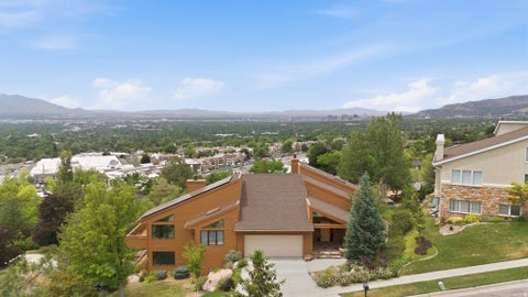 Tiny photo for 2352 S LAKELINE DR, Salt Lake City, UT 84109 (MLS # 2164785)
