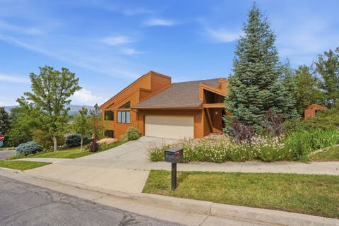 Tiny photo for 2352 S LAKELINE DR, Salt Lake City, UT 84109 (MLS # 2164785)