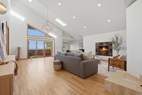 Tiny photo for 2352 S LAKELINE DR, Salt Lake City, UT 84109 (MLS # 2164785)