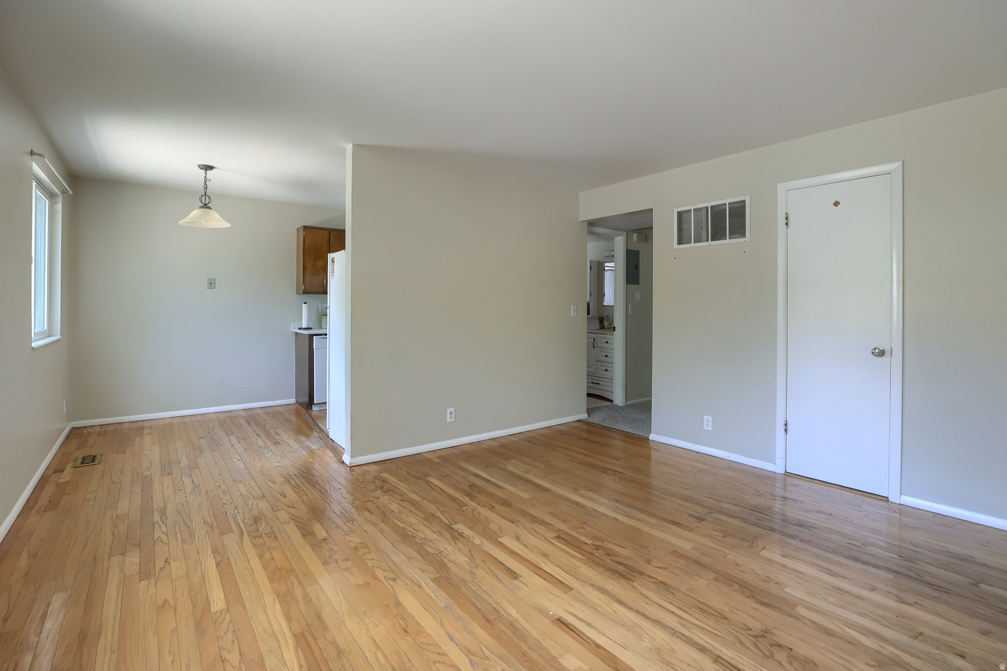 MID-AVENUES CONDOS - Residential