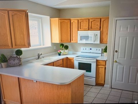 Tiny photo for 11463 S CRANBERRY HILL CT E, Draper, UT 84020 (MLS # 2130534)