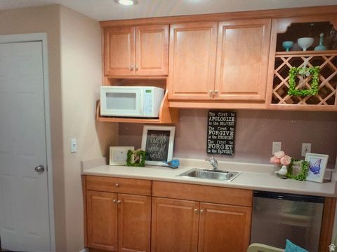 Tiny photo for 11463 S CRANBERRY HILL CT E, Draper, UT 84020 (MLS # 2130534)