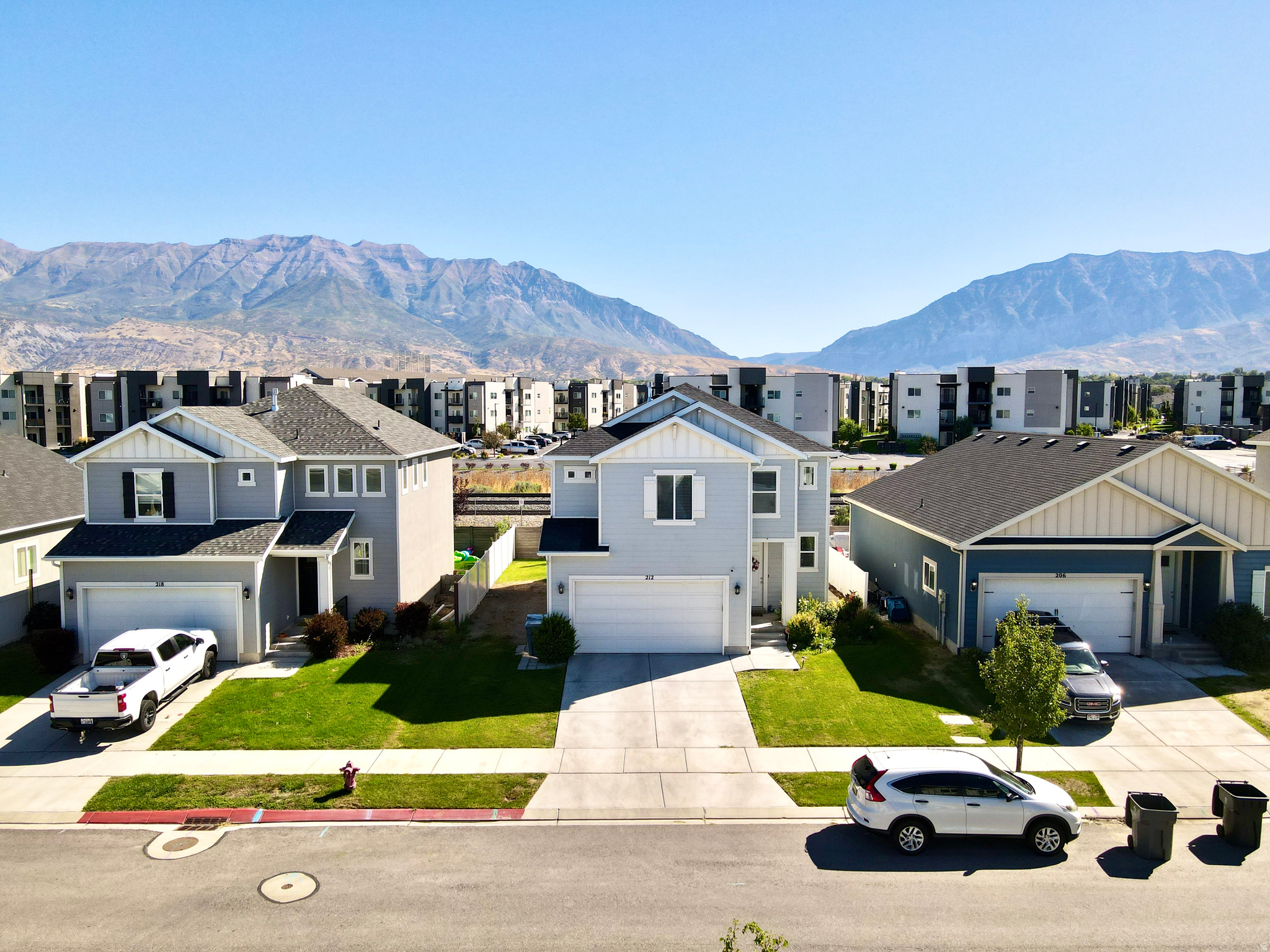 BRIDGEPORT AT WATERS EDGE - Residential