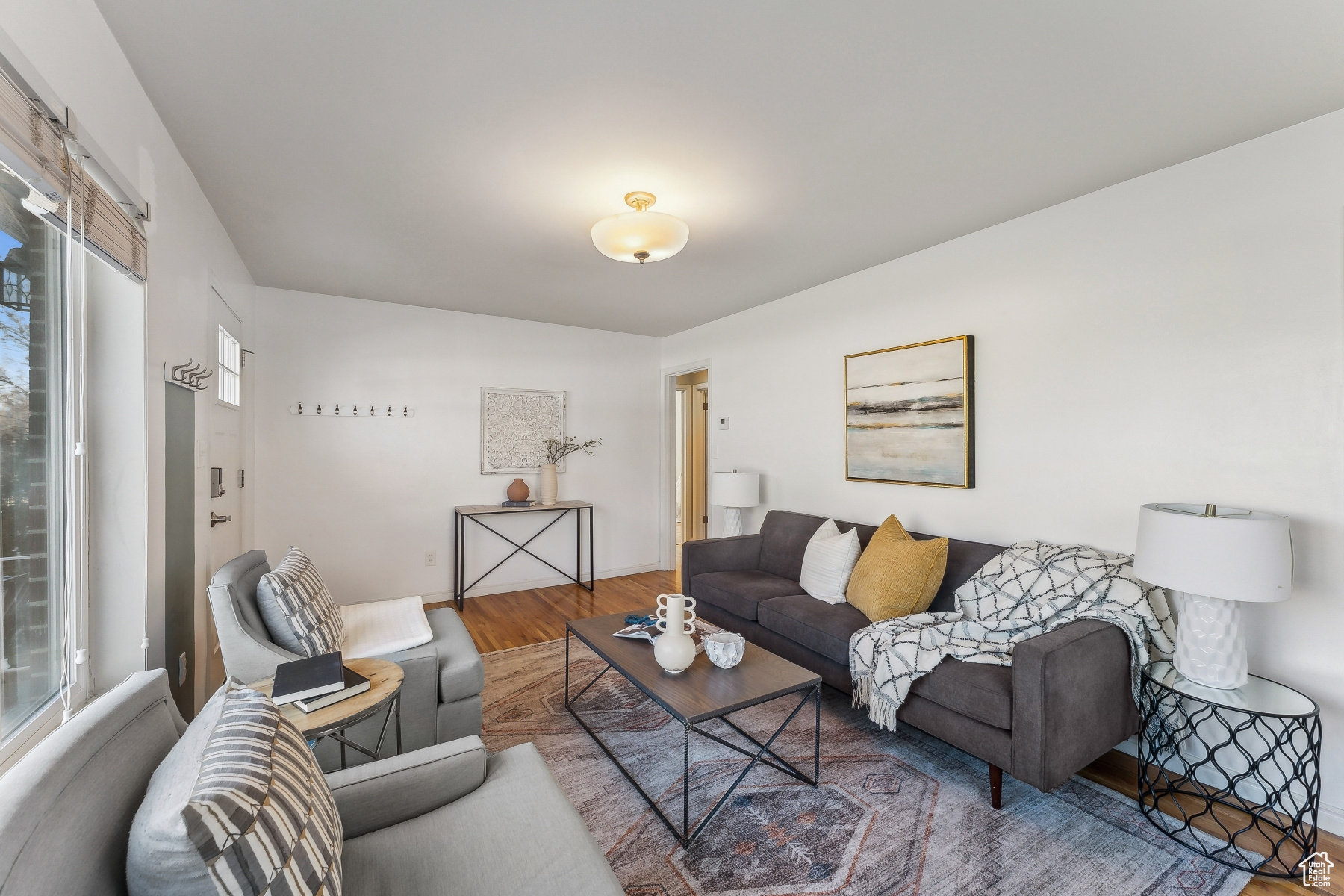 Murray, Utah 84107, United States, 4 Bedrooms Bedrooms, ,2 BathroomsBathrooms,Residential,Pending,17807