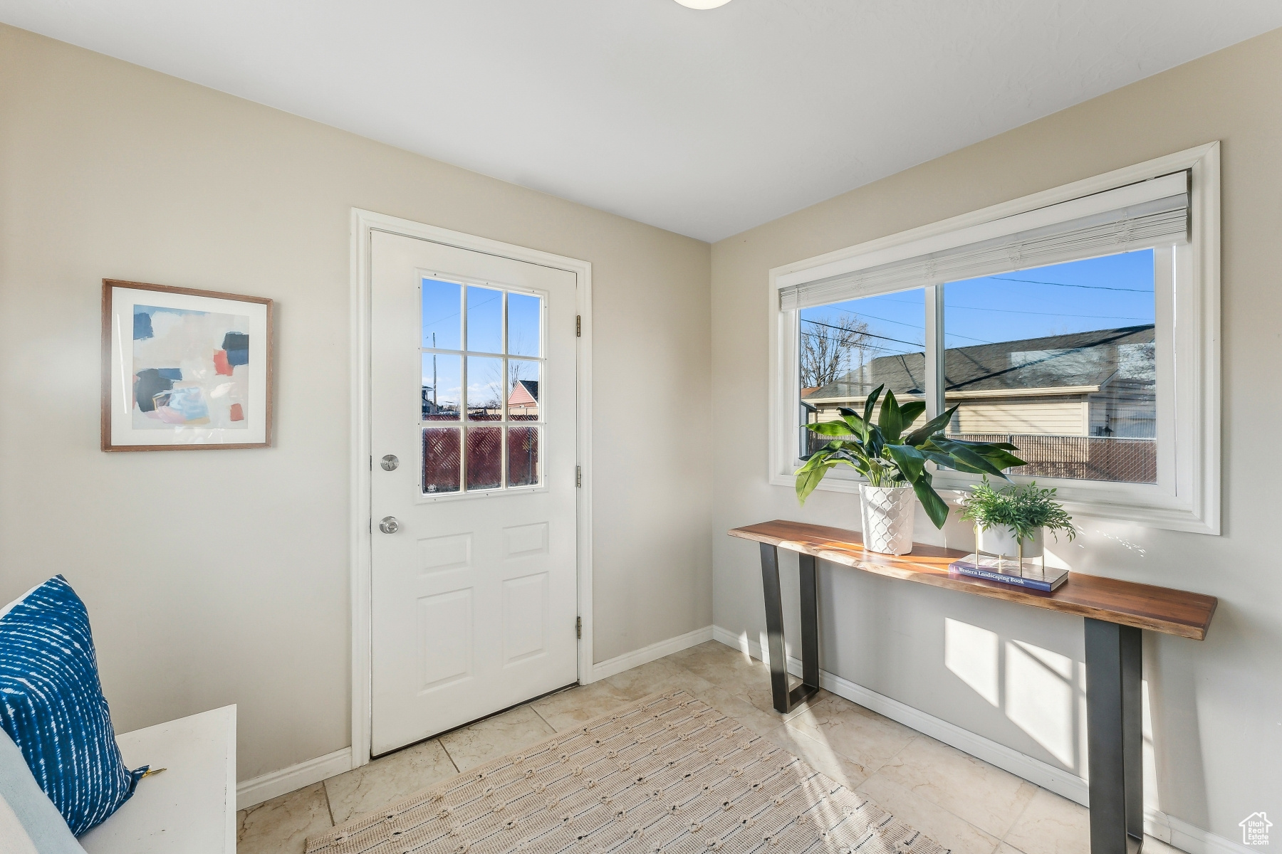 Murray, Utah 84107, United States, 4 Bedrooms Bedrooms, ,2 BathroomsBathrooms,Residential,Pending,17807