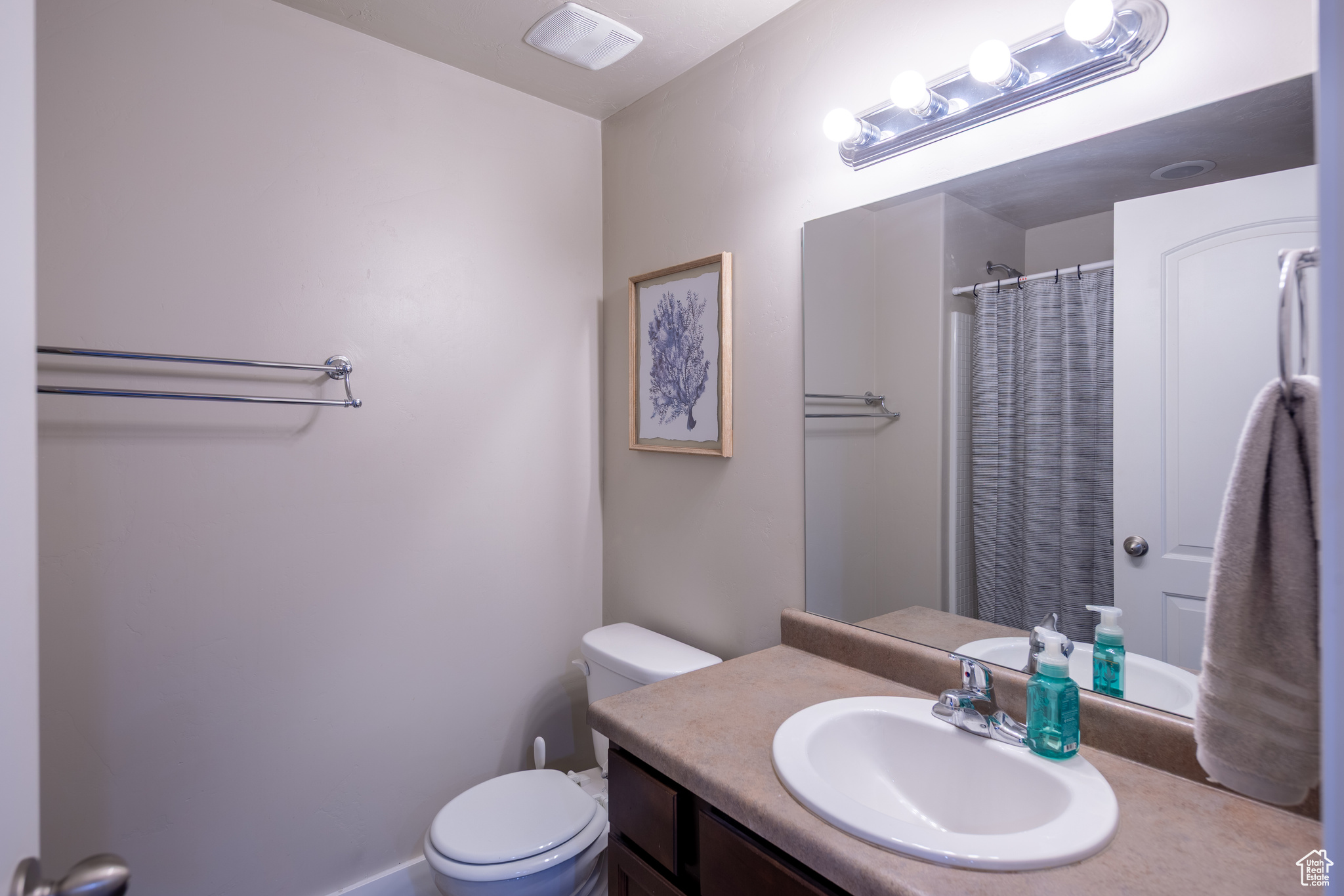 INDEPENDENCE AT POIN - Residential Lease