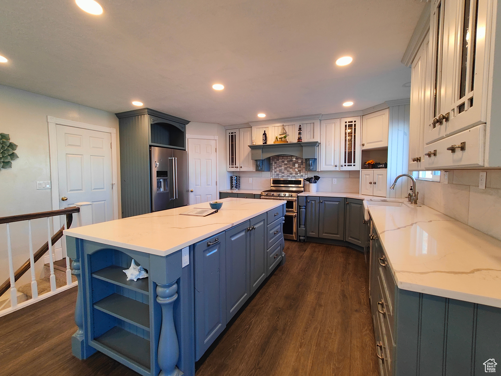 CAPTAINS ISLAND SUB - Residential