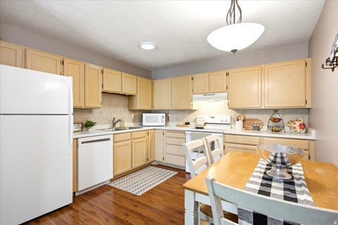 Tiny photo for 756 N 400 ST W, Kaysville, UT 84037 (MLS # 2181731)