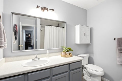 Tiny photo for 756 N 400 ST W, Kaysville, UT 84037 (MLS # 2181731)