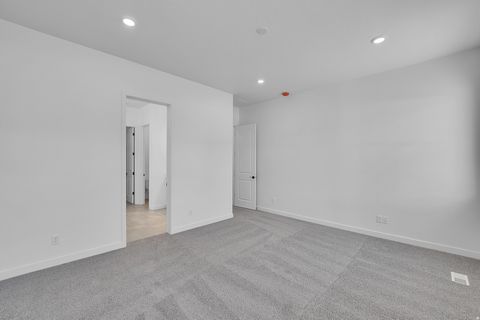 Tiny photo for 253 E POLARIS DR S #105, Saratoga Springs, UT 84045 (MLS # 2122771)