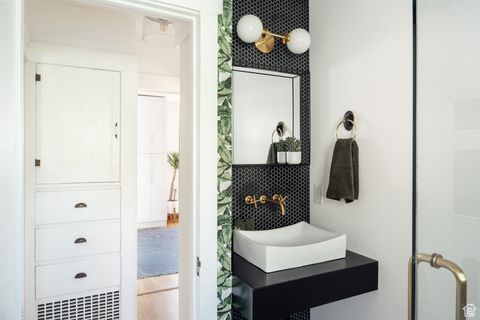 Tiny photo for 622 N WALL ST, Salt Lake City, UT 84103 (MLS # 2115115)