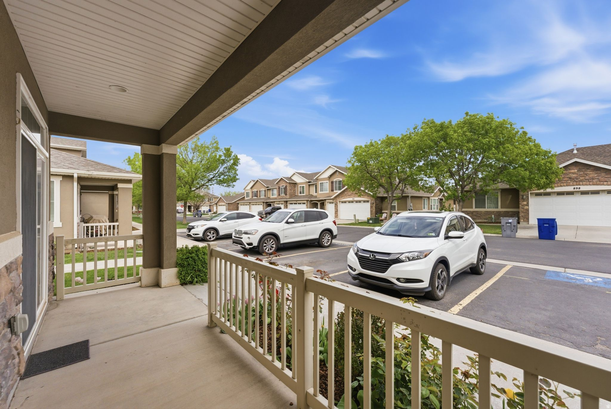 FOXBORO BERKELEY - Residential