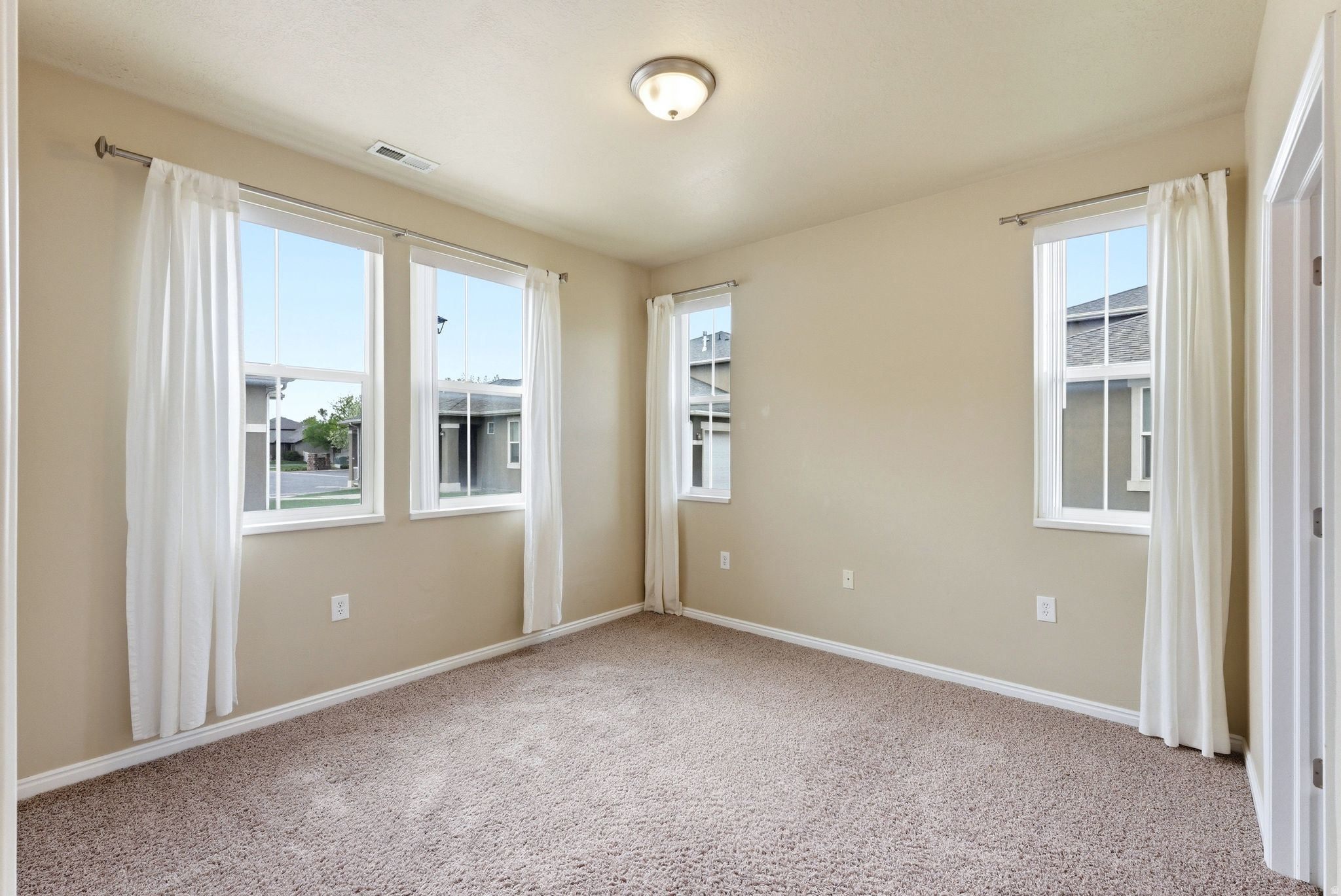 FOXBORO BERKELEY - Residential