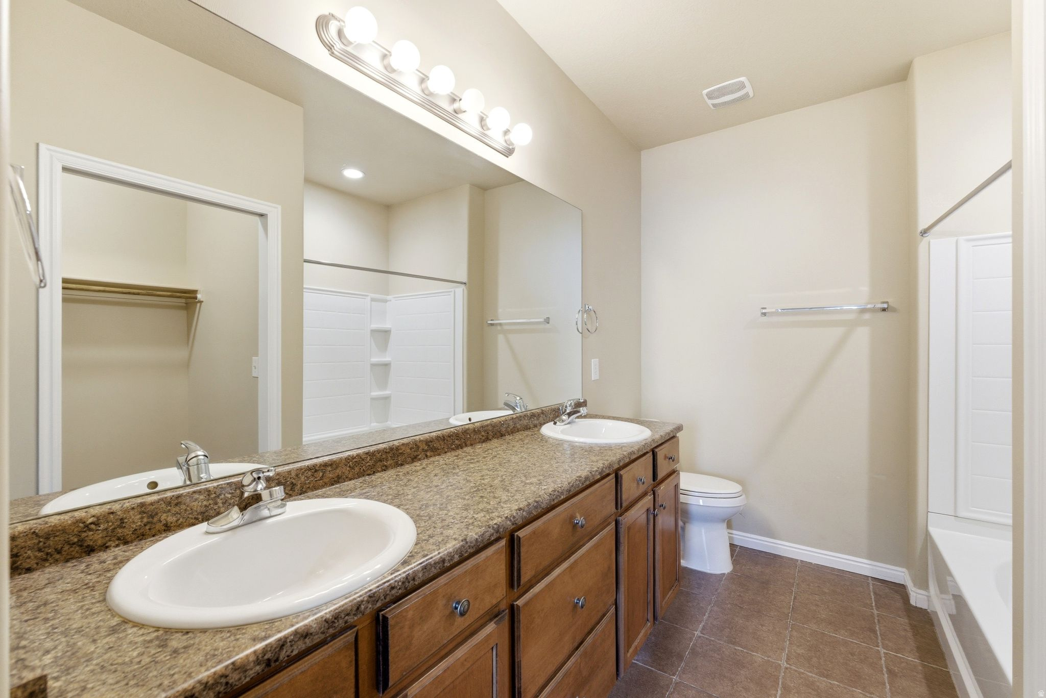 FOXBORO BERKELEY - Residential