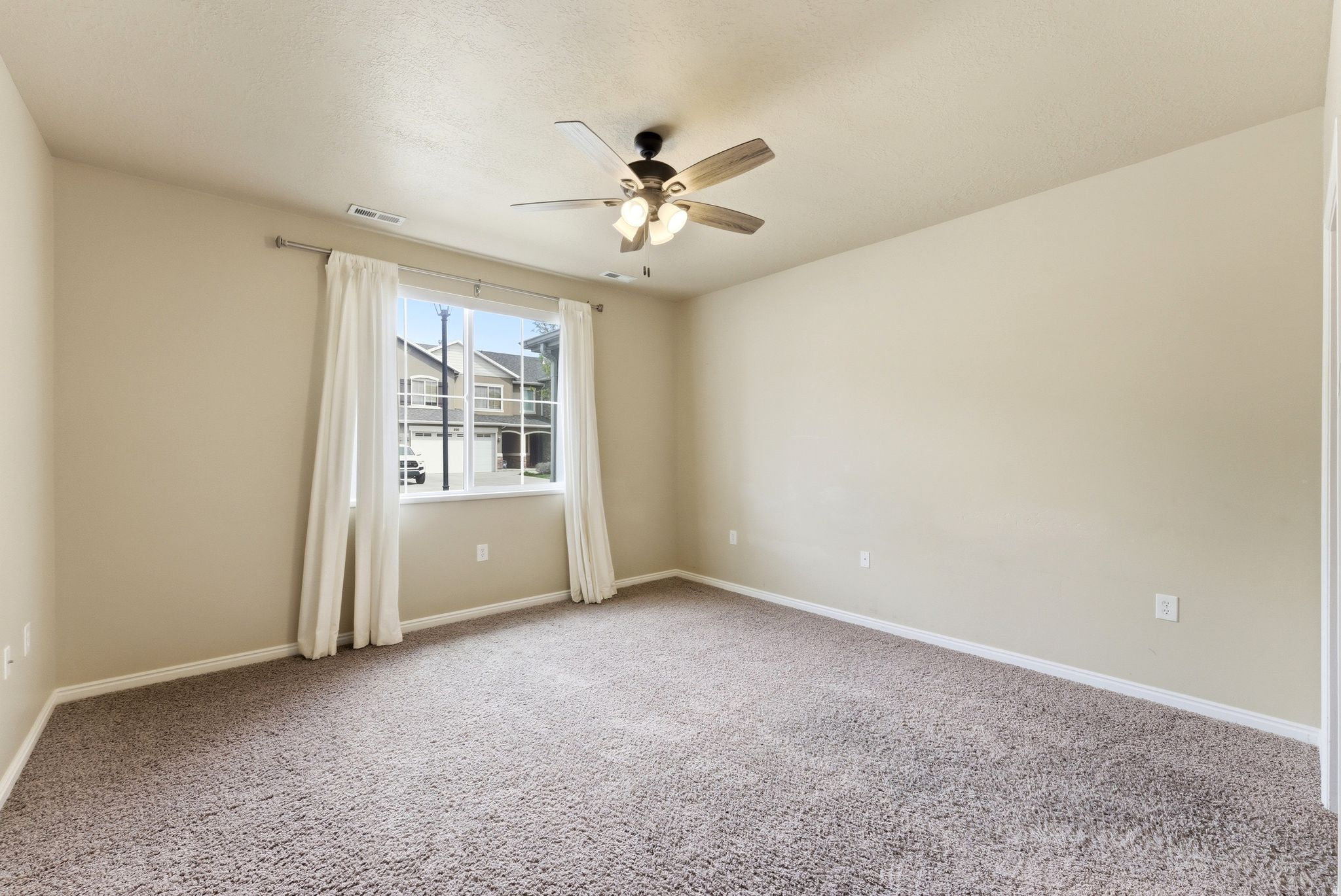 FOXBORO BERKELEY - Residential