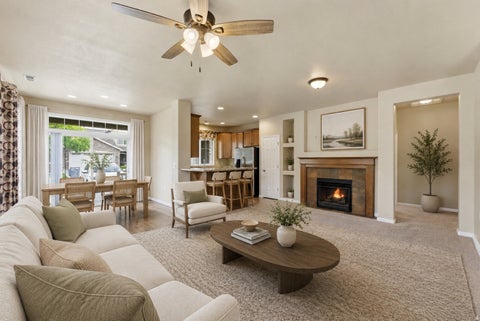 Townhouse For Sale - 897 Halstead Dr<br/> Davis County, North Salt Lake, UT 84054