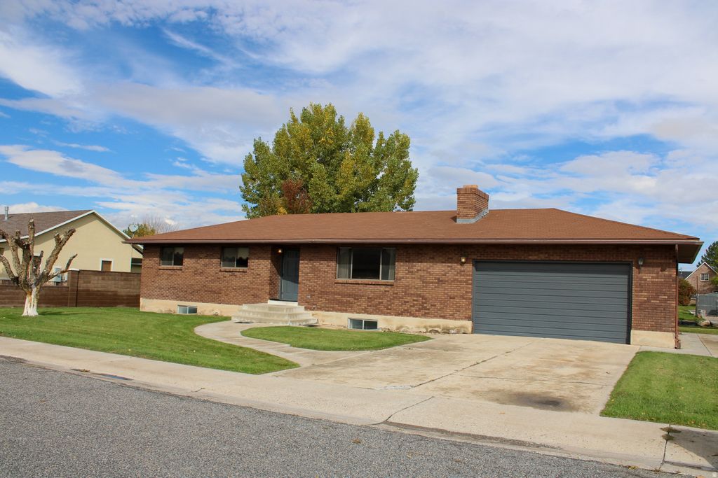 Photo of 630 W 285 N, Salina, UT 84654 (MLS # 2120182)