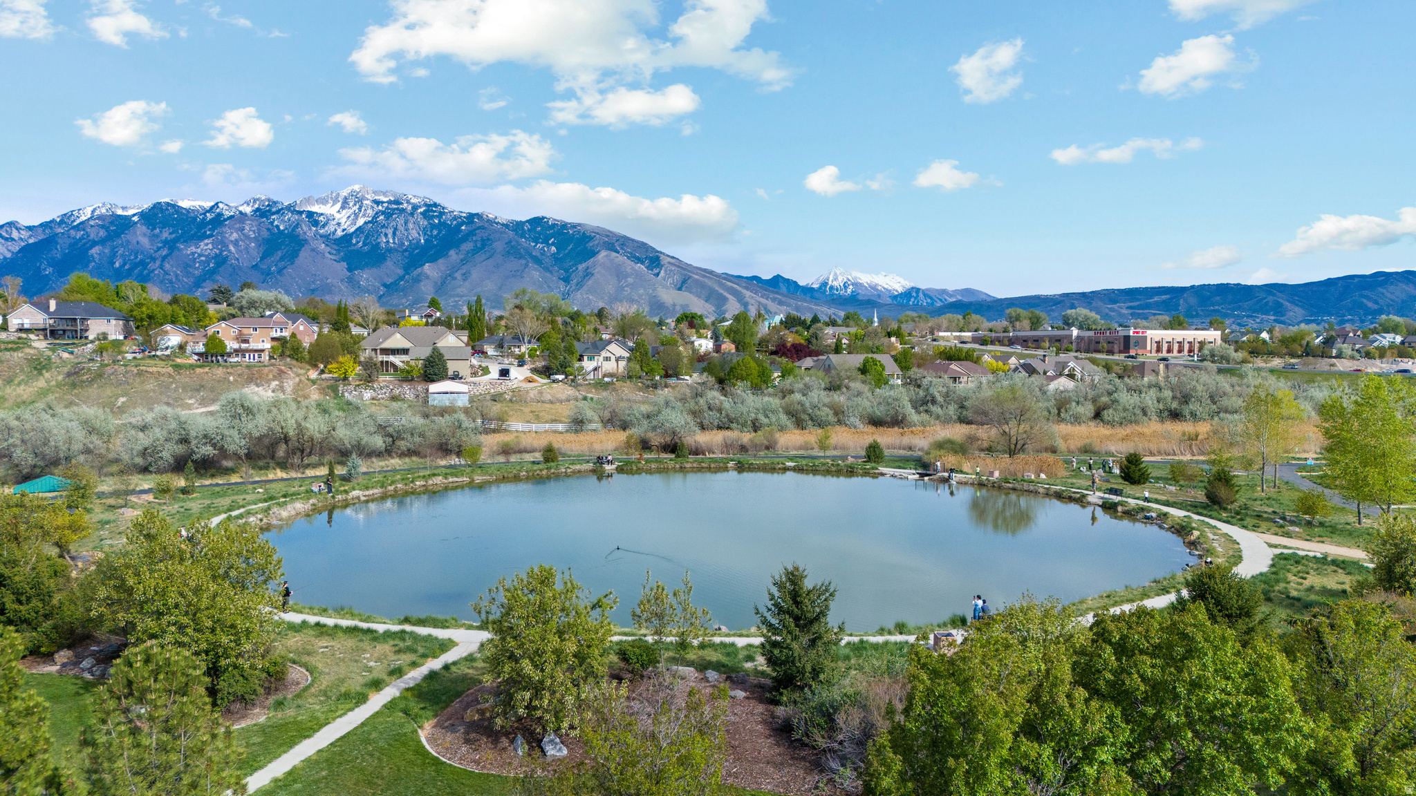 PARKWAY PALISADES - Residential