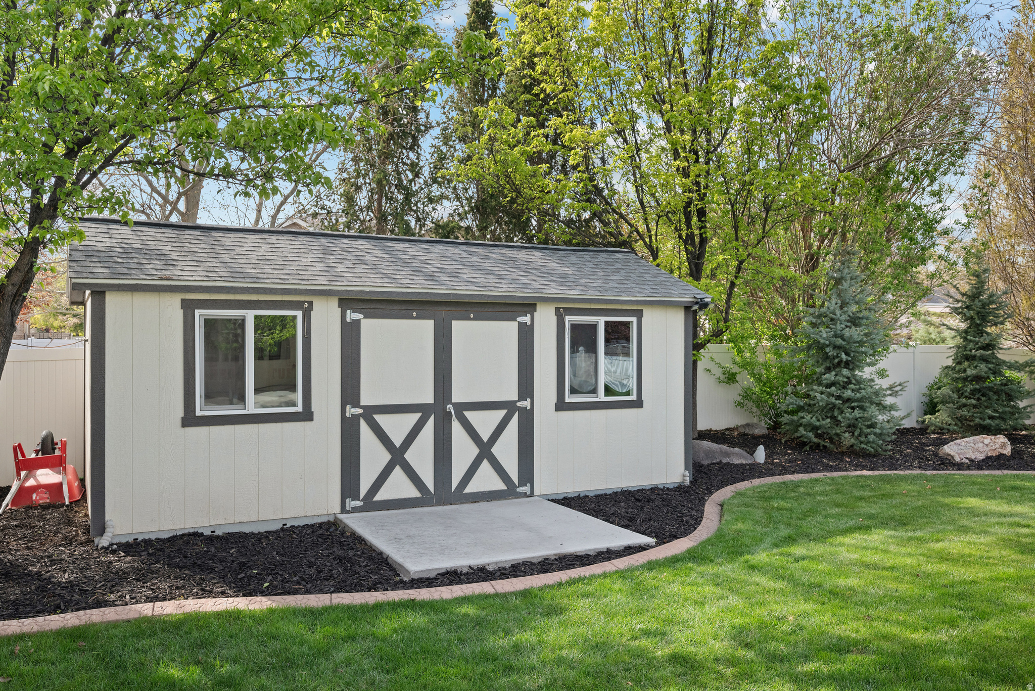 PARKWAY PALISADES - Residential