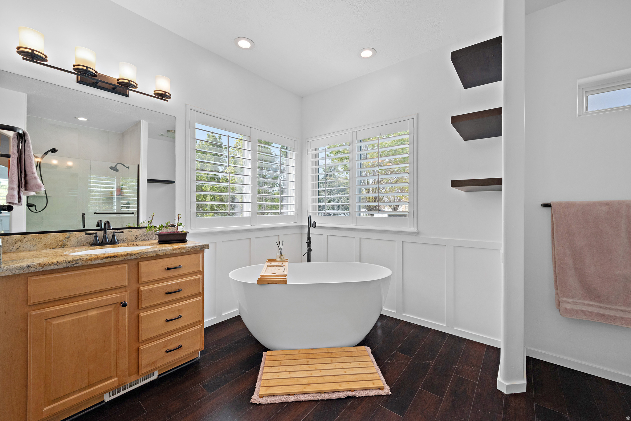 PARKWAY PALISADES - Residential