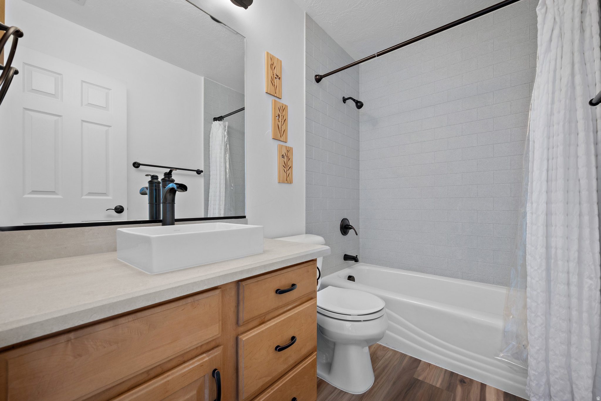 PARKWAY PALISADES - Residential